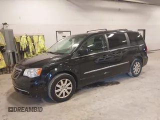 2015 Chrysler Town & Country Touring with VIN 2C4RC1BG6FR577855, listed as a IAAI auction lot 42187369 with 190,883 mi miles and . Bid and sale history available at carsss.com. Image 17.