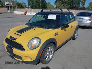 2008 MINI Hardtop S with VIN WMWMF73568TT90383, listed as a IAAI auction lot 42211410 with 98,055 mi miles and . Bid and sale history available at DreamBid. Image 6.