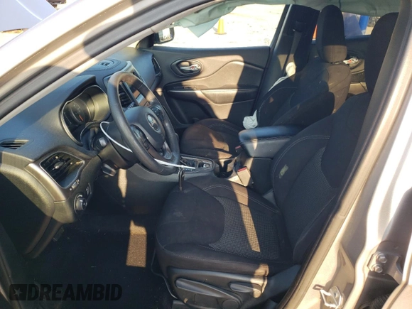 2019 Jeep Cherokee Latitude with VIN 1C4PJMCB9KD355129, listed as a Copart auction lot 63207585 with 177,394 mi miles and Salvage title. Bid and sale history available at DreamBid. Image 7.