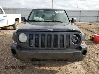 2008 Jeep Patriot Sport with VIN 1J8FF28W18D710437, listed as a Copart auction lot 45663715 with 220,999 mi miles and Salvage title. Bid and sale history available at DreamBid. Image 5.