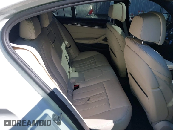 2019 BMW 5 Series 540i xDrive with VIN WBAJE7C52KWW14938, listed as a IAAI auction lot 40177765 with 57,722 mi miles and . Bid and sale history available at carsss.com. Image 8.