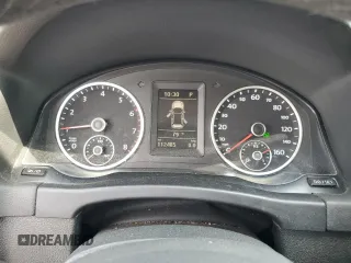 2013 Volkswagen Tiguan S с VIN WVGBV3AX6DW592011, выставлен на аукционе Copart как лот 59802095 с пробегом 112 485 миль миль и Списание • Salvage title. История ставок и продаж доступна на DreamBid. Изображение 9.