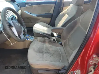 2013 Hyundai Accent GLS z VIN KMHCT4AE8DU441908, wystawiony jako Copart lot #53751375 z przebiegiem 146 721 mil mil oraz Szkoda całkowita • Salvage title. Historia ofert i sprzedaży dostępna na DreamBid. Obrazek 7.