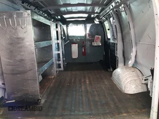 2011 Chevrolet Express Cargo z VIN 1GCSGAFX2B1185633, wystawiony jako IAAI lot #42568752 z przebiegiem 97 908 mil mil oraz . Historia ofert i sprzedaży dostępna na DreamBid. Obrazek 9.