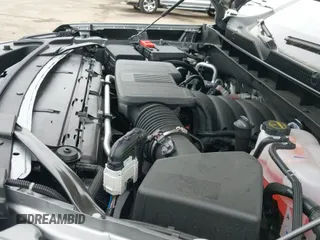2025 GMC Yukon z VIN 1GKS2CRL0SR104590, wystawiony jako IAAI lot #41785454 z przebiegiem 1 301 mil mil oraz . Historia ofert i sprzedaży dostępna na DreamBid. Obrazek 19.