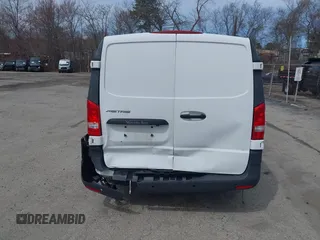 2020 Mercedes-Benz Metris Cargo z VIN W1YV0BEY5L3762528, wystawiony jako IAAI lot #41952568 z przebiegiem 43 530 mil mil oraz . Historia ofert i sprzedaży dostępna na DreamBid. Obrazek 15.