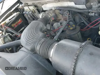 2006 Ford F-150 XL z VIN 1FTRF12W16NB15117, wystawiony jako IAAI lot #42410093 z przebiegiem 319 707 mil mil oraz . Historia ofert i sprzedaży dostępna na DreamBid. Obrazek 12.