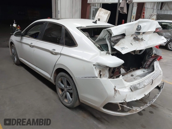 2024 Volkswagen Jetta SE с VIN 3VW7M7BU4RM013899, выставлен на аукционе IAAI как лот 42455474 с пробегом 34 478 миль миль и . История ставок и продаж доступна на DreamBid. Изображение 3.