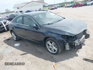 2015 Volvo S60 T5 Premier with VIN YV1612TB5F1310965, listed as a IAAI auction lot 42069463 with 107,178 mi miles. Bid and sale history available at carsss.com. Image 1.