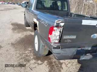 2006 Ford Ranger XL with VIN 1FTZR15E76PA53477, listed as a IAAI auction lot 41928622 with 140,054 mi miles. Bid and sale history available at carsss.com. Image 13.