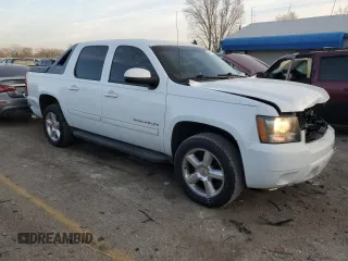 2010 Chevrolet Avalanche LT with VIN 3GNNCFE02AG275656, listed as a Copart auction lot 84417574 with 191,476 mi miles and Salvage Title. Bid and sale history available at carsss.com. Image 4.