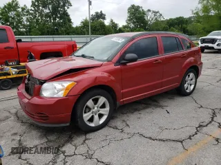 2010 Dodge Caliber SXT z VIN 1B3CB4HA3AD613799, wystawiony jako Copart lot #57339675 z przebiegiem 221 841 mil mil oraz Szkoda całkowita • Salvage title. Historia ofert i sprzedaży dostępna na DreamBid. Obrazek 1.