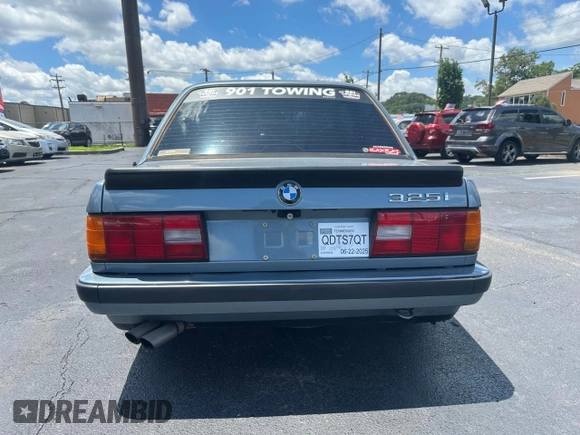 1989 BMW 3 Series 325is z VIN WBAAA2306K4259822, wystawiony jako Copart lot #60571445 z przebiegiem 125 750 mil mil oraz Czysty tytuł • Clean title. Historia ofert i sprzedaży dostępna na DreamBid. Obrazek 6.