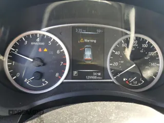 2017 Nissan Sentra SV z VIN 3N1AB7AP9HL670103, wystawiony jako Copart lot #52200345 z przebiegiem 129 988 mil mil oraz Szkoda całkowita • Salvage title. Historia ofert i sprzedaży dostępna na DreamBid. Obrazek 9.