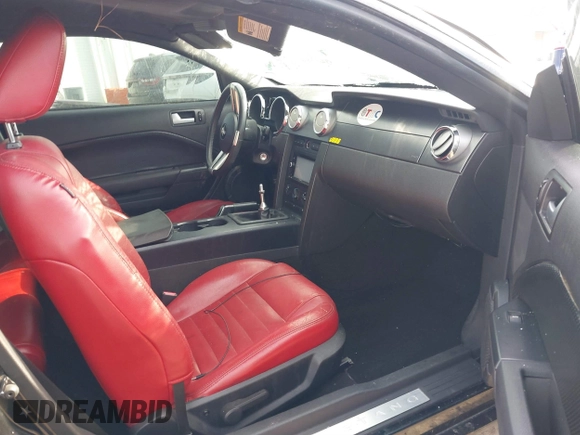 2006 Ford Mustang GT Deluxe with VIN 1ZVFT82H665172030, listed as a IAAI auction lot 41647093 with Not Provided miles and . Bid and sale history available at carsss.com. Image 5.