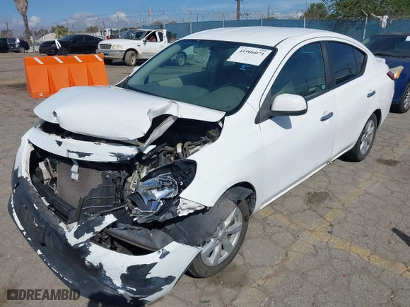 2014 Nissan Versa SV with VIN 3N1CN7AP2EL801917, listed as a IAAI auction lot 41906071 with 142,770 mi miles. Bid and sale history available at carsss.com. Image 21.