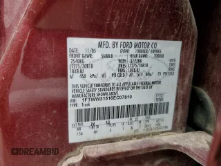 2006 Ford F-350 XL z VIN 1FTWW31516EC07819, wystawiony jako Copart lot #57713195 z przebiegiem 162 717 mil mil oraz Czysty tytuł • Clean title. Historia ofert i sprzedaży dostępna na DreamBid. Obrazek 12.