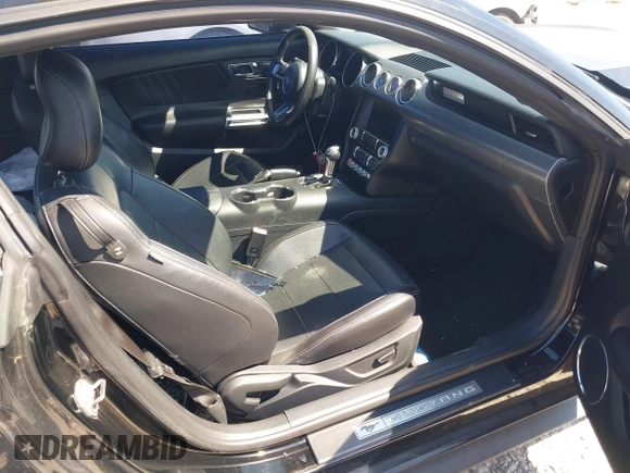 2015 Ford Mustang EcoBoost z VIN 1FA6P8TH1F5341043, wystawiony jako IAAI lot #42046760 z przebiegiem 61 291 mil mil oraz . Historia ofert i sprzedaży dostępna na DreamBid. Obrazek 5.