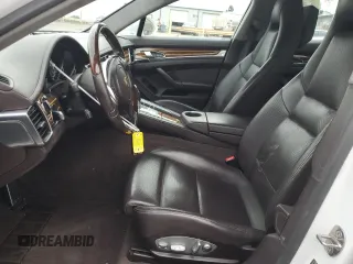 2014 Porsche Panamera GTS z VIN WP0AF2A76EL083319, wystawiony jako Copart lot #55517175 z przebiegiem 87 075 mil mil oraz Szkoda całkowita • Salvage title. Historia ofert i sprzedaży dostępna na DreamBid. Obrazek 7.