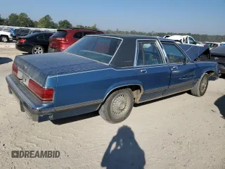 1988 Mercury Grand Marquis GS z VIN 2MEBM74F1JX664779, wystawiony jako Copart lot #76826594 z przebiegiem Nie podano mil oraz Szkody całkowita. Historia ofert i sprzedaży dostępna na DreamBid. Obrazek 3.