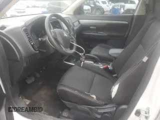 2018 Mitsubishi Outlander ES z VIN JA4AD2A37JZ012652, wystawiony jako Copart lot #56644495 z przebiegiem 165 941 mil mil oraz Szkoda całkowita • Salvage title. Historia ofert i sprzedaży dostępna na DreamBid. Obrazek 7.