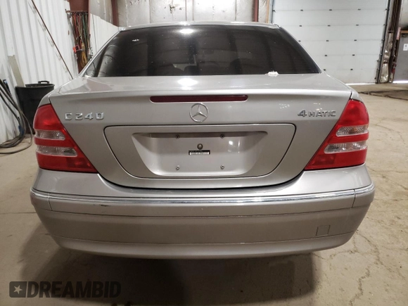 2003 Mercedes-Benz C 240 z VIN WDBRF81J63F356884, wystawiony jako Copart lot #63701705 z przebiegiem 104 856 mil mil oraz Szkoda całkowita • Salvage title. Historia ofert i sprzedaży dostępna na DreamBid. Obrazek 6.