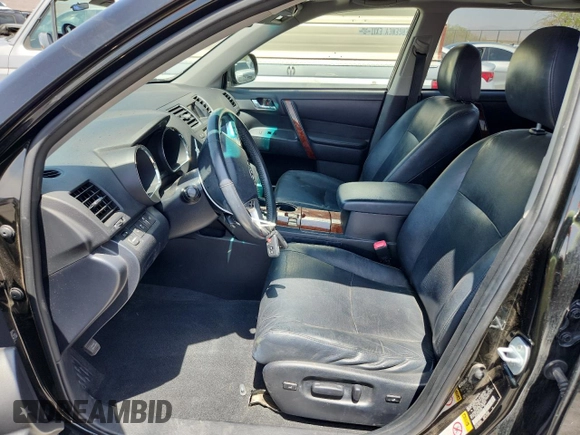 2011 Toyota Highlander Limited z VIN JTEDC3EH7B2003845, wystawiony jako Copart lot #61835435 z przebiegiem 163 080 mil mil oraz Czysty tytuł • Clean title. Historia ofert i sprzedaży dostępna na DreamBid. Obrazek 7.