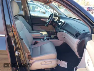 2019 Honda Pilot EX-L with VIN 5FNYF6H53KB007940, listed as a IAAI auction lot 38969204 with 52,677 mi miles. Bid and sale history available at carsss.com. Image 5.