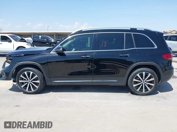 2023 Mercedes-Benz GLB 250 z VIN W1N4M4GBXPW317675, wystawiony jako IAAI lot #41878759 z przebiegiem 22 345 mil mil oraz . Historia ofert i sprzedaży dostępna na DreamBid. Obrazek 14.