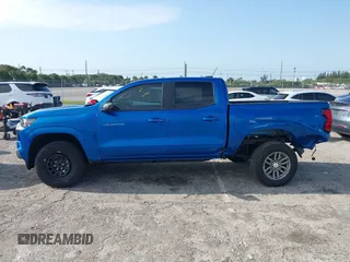 2023 Chevrolet Colorado 2WD LT z VIN 1GCPSCEK8P1198741, wystawiony jako IAAI lot #41993251 z przebiegiem 17 106 mil mil oraz . Historia ofert i sprzedaży dostępna na DreamBid. Obrazek 15.