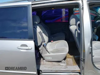 2005 Toyota Sienna CE with VIN 5TDZA23CX5S322655, listed as a IAAI auction lot 41884933 with 181,496 mi miles. Bid and sale history available at carsss.com. Image 8.