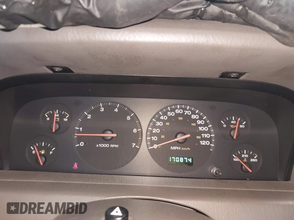 2000 Jeep Grand Cherokee Limited with VIN 1J4GW58N1YC264567, listed as a IAAI auction lot 42215459 with 170,874 mi miles and . Bid and sale history available at DreamBid. Image 7.