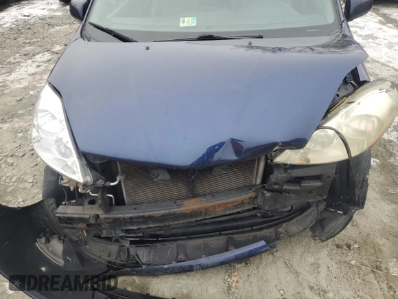 2006 Toyota Sienna XLE with VIN 5TDBA22C16S066068, listed as a Copart auction lot 41992545 with 251,076 mi miles and Salvage Title. Bid and sale history available at carsss.com. Image 14.