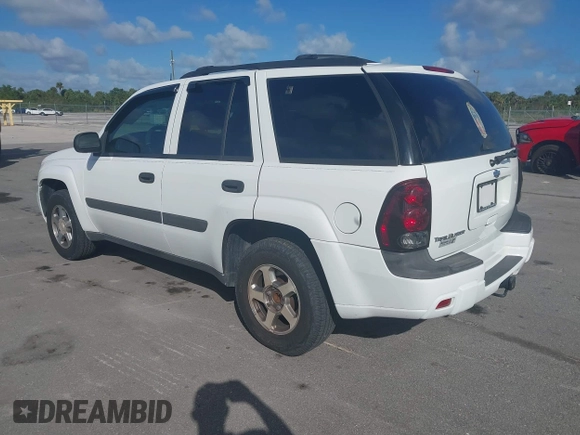 2005 Chevrolet TrailBlazer LT with VIN 1GNDT13S052380505, listed as a IAAI auction lot 40809454 with 139,395 mi miles and . Bid and sale history available at DreamBid. Image 3.