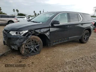 2021 Chevrolet Traverse LS z VIN 1GNERFKW0MJ249115, wystawiony jako Copart lot #50743985 z przebiegiem 63 449 mil mil oraz Szkoda całkowita • Salvage title. Historia ofert i sprzedaży dostępna na DreamBid. Obrazek 1.