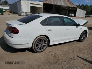 2018 Volkswagen Passat S z VIN 1VWAA7A34JC011566, wystawiony jako Copart lot #53610105 z przebiegiem 83 721 mil mil oraz Szkoda całkowita • Salvage title. Historia ofert i sprzedaży dostępna na DreamBid. Obrazek 3.