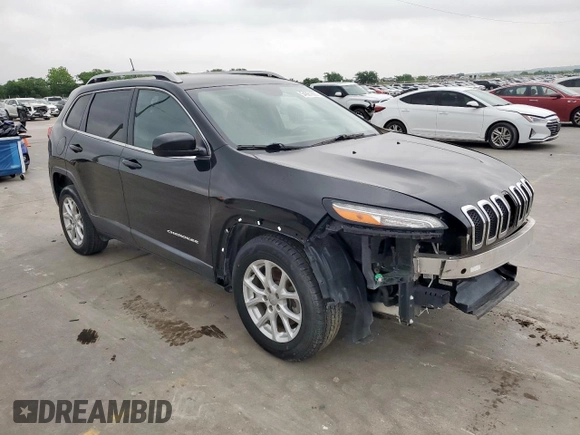2017 Jeep Cherokee Latitude with VIN 1C4PJLCB1HW650961, listed as a Copart auction lot 54861855 with 117,799 mi miles and Salvage Title. Bid and sale history available at carsss.com. Image 4.