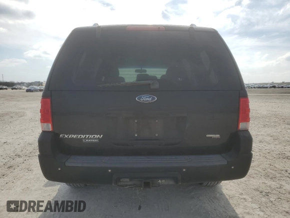2006 Ford Expedition Limited with VIN 1FMFU19516LA63047, listed as a Copart auction lot 45813775 with 255,056 mi miles and Clean Title. Bid and sale history available at carsss.com. Image 6.