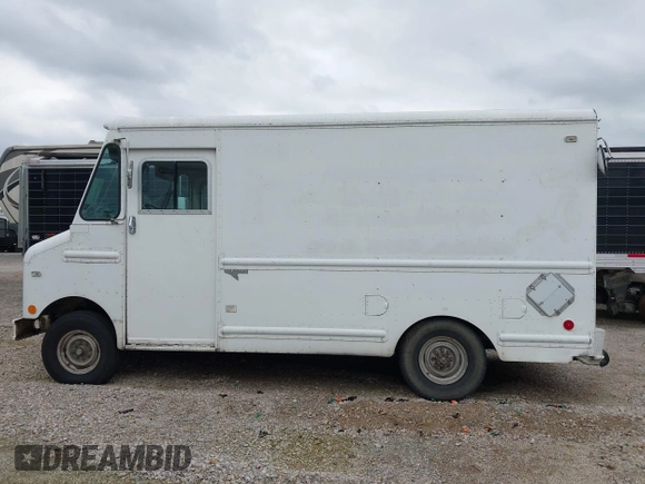 1986 Ford Econoline Cargo with VIN 1FCJE39H9GHC37114, listed as a IAAI auction lot 42030558 with 315,104 mi miles and . Bid and sale history available at DreamBid. Image 14.