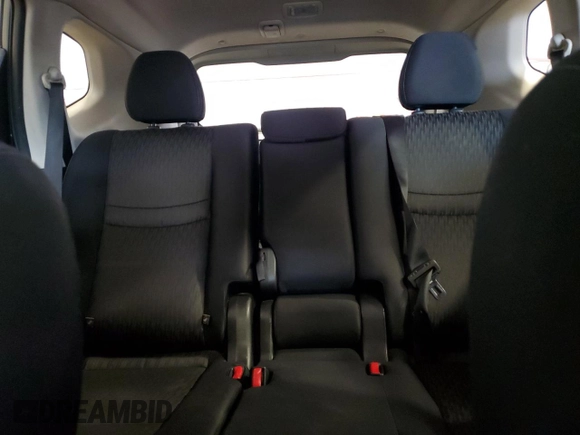2018 Nissan Rogue SV z VIN JN8AT2MV6JW314624, wystawiony jako Copart lot #52546785 z przebiegiem 233 834 mil mil oraz Szkoda całkowita • Salvage title. Historia ofert i sprzedaży dostępna na DreamBid. Obrazek 10.