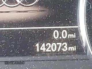 2015 Audi S8 z VIN WAUK2AFD5FN021986, wystawiony jako IAAI lot #41986491 z przebiegiem 142 073 mil mil oraz . Historia ofert i sprzedaży dostępna na DreamBid. Obrazek 15.