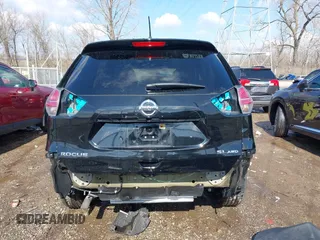 2015 Nissan Rogue SL with VIN 5N1AT2MV8FC899383, listed as a IAAI auction lot 38805565 with 95,236 mi miles and . Bid and sale history available at carsss.com. Image 17.