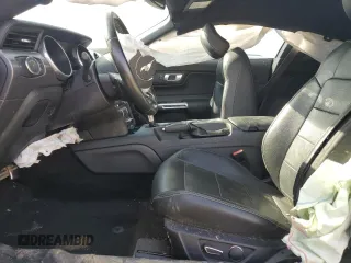 2018 Ford Mustang GT z VIN 1FA6P8CF0J5142296, wystawiony jako Copart lot #42128105 z przebiegiem 70 711 mil mil oraz Szkoda całkowita • Salvage title. Historia ofert i sprzedaży dostępna na DreamBid. Obrazek 7.
