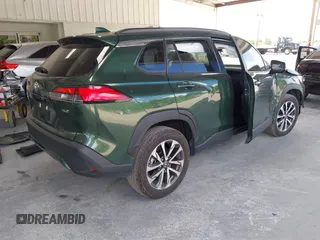 2023 Toyota Corolla Cross XLE с VIN 7MUDAAAGXPV063698, выставлен на аукционе IAAI как лот 42181158 с пробегом 22 983 миль миль и . История ставок и продаж доступна на DreamBid. Изображение 4.