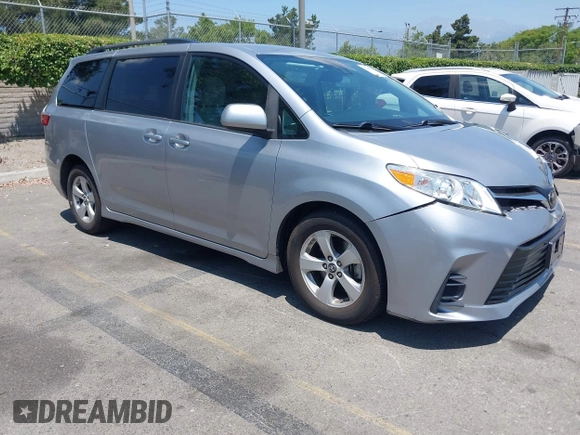 2018 Toyota Sienna LE Auto Access Seat с VIN 5TDKZ3DCXJS937151, выставлен на аукционе IAAI как лот 42396520 с пробегом 66 947 миль миль и . История ставок и продаж доступна на DreamBid. Изображение 1.