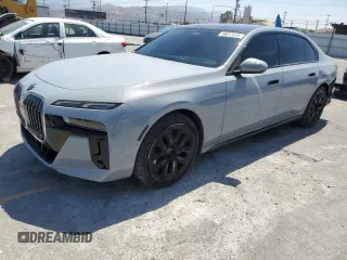 2023 BMW 7 Series 740i z VIN WBA23EH05PCM61539, wystawiony jako Copart lot #58013225 z przebiegiem 16 242 mil mil oraz Szkoda całkowita • Salvage title. Historia ofert i sprzedaży dostępna na DreamBid. Obrazek 1.