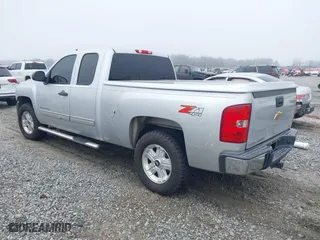 2012 Chevrolet Silverado 1500 LT with VIN 1GCRKSE76CZ133798, listed as a IAAI auction lot 41483292 with 157,877 mi miles. Bid and sale history available at carsss.com. Image 3.