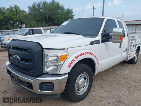 2013 Ford F-250 XL z VIN 1FT7X2A64DEA86642, wystawiony jako IAAI lot #42278335 z przebiegiem 253 022 mil mil oraz . Historia ofert i sprzedaży dostępna na DreamBid. Obrazek 6.
