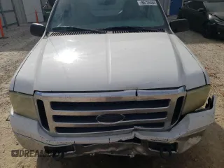 2005 Ford F-250 XL with VIN 1FTSF20PX5EA68218, listed as a Copart auction lot 86724404 with 258,036 mi miles and Salvage title. Bid and sale history available at DreamBid. Image 12.