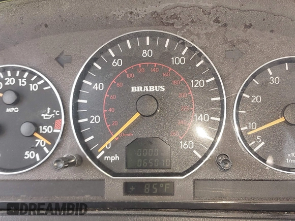 2001 Mercedes-Benz SL-Class with VIN WDBFA68F71F196390, listed as a IAAI auction lot 42128119 with 65,010 mi miles. Bid and sale history available at carsss.com. Image 7.